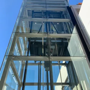 Glass Cabin 02